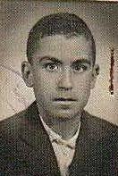 ألتقطت الصورة في استوديو موراليس بشارع محمد الخامس يوم 11 ماي 1962 من أجل اجتياز إمتحان الشهادة الابتدائية والالتحاق بالثانوي.